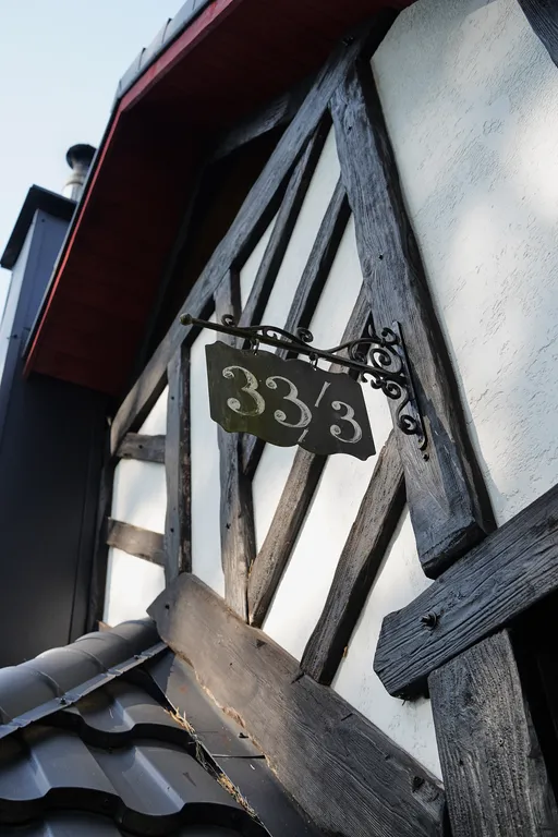 Двухуровневые апартаменты 33/3 house с камином и мангалом