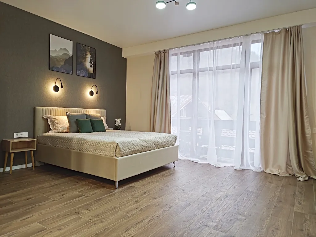 Большая дизайнерская студия с потрясающей панорамой на горы