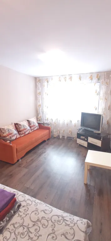 Юургу, алое поле