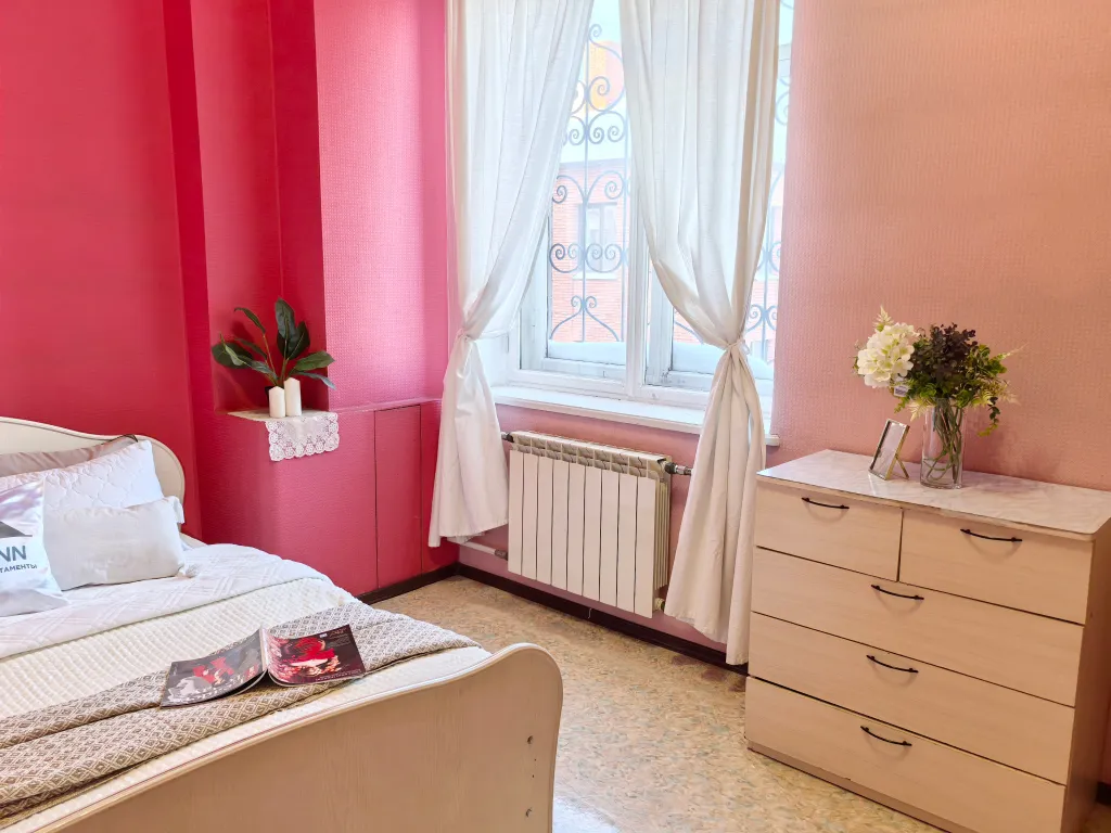 Коттедж в центре города с бассейном