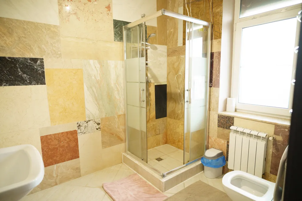 Загородный дом-шале "Pinebrook", аренда, у реки Дон. Сезонный бассейн.