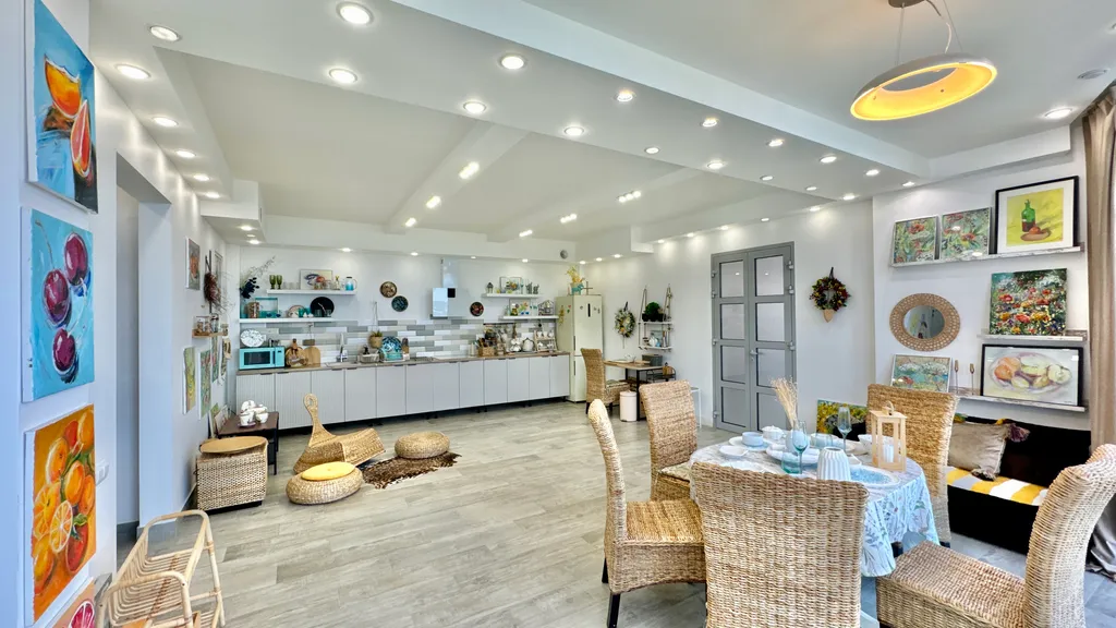 Квартира с дизайнерским ремонтом и видом на море Восход Ялта