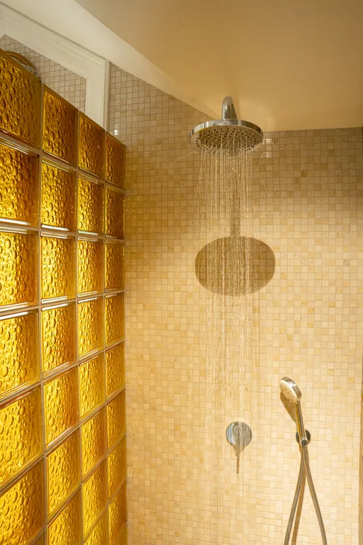 Уникальная локация-отдельный этаж из 3 комнат в спа-комплексе