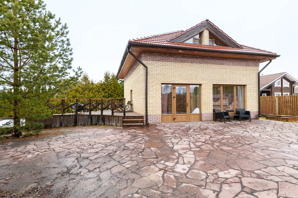 Дом на берегу Рузского водохранилища