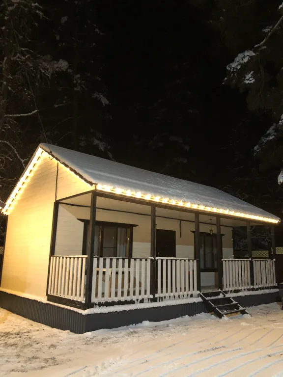 2х комнатный дом в сосновом бору с видом на горы и лес