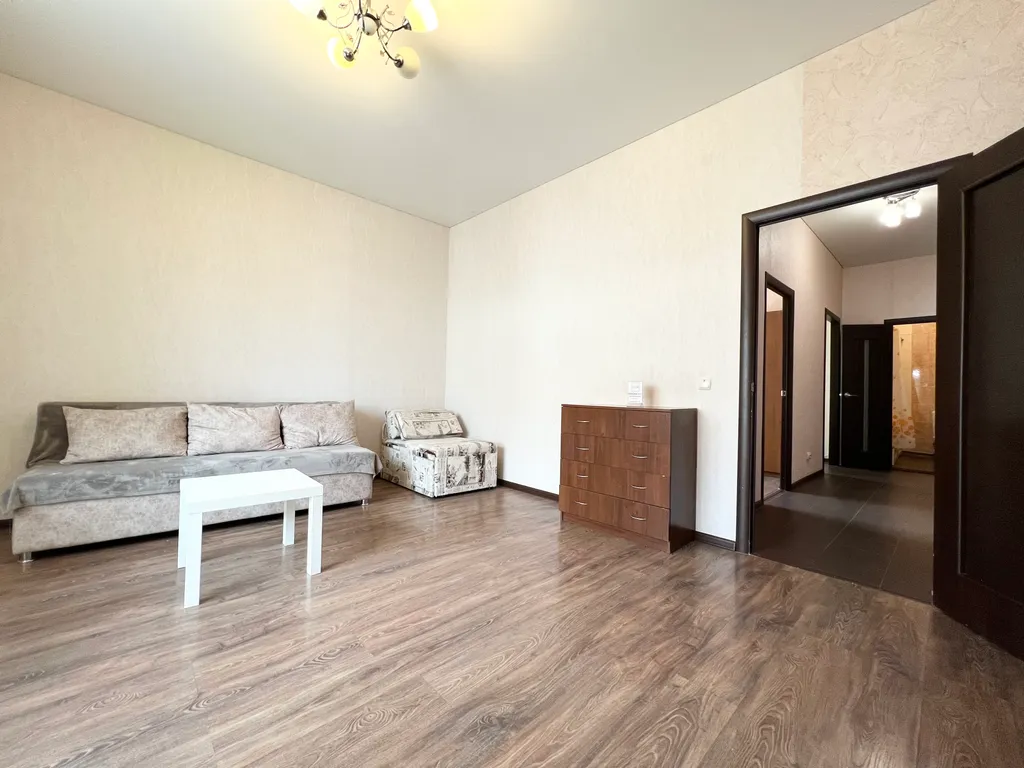 Эконом двушка в районе площади Победы