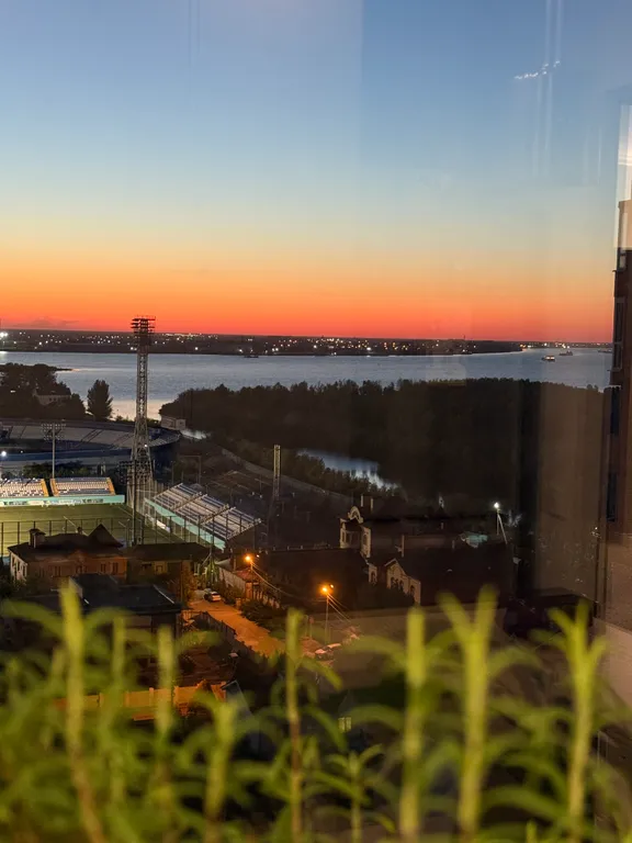 Чистая и уютная квартира с видом на Волгу и на остров