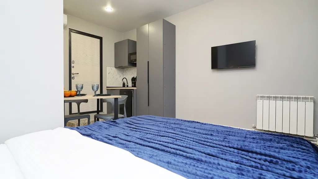 Студия для двоих в центре, рядом с метро