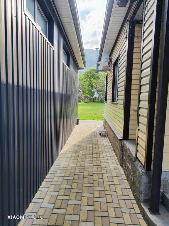 Уютный дом у каньона