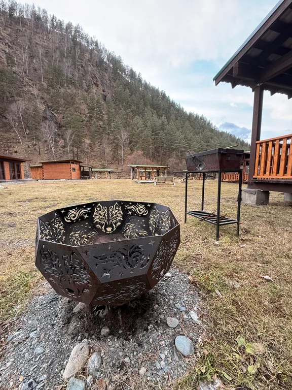 Уютный дом вдали от шума