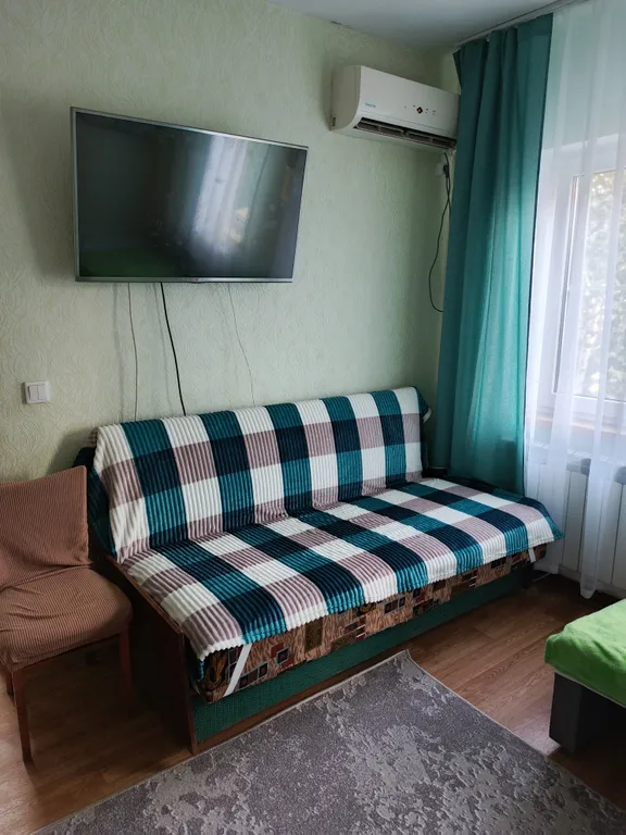 Часть дома с двумя комнатами со всеми удобствами в городе Ейск