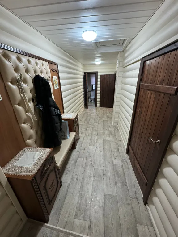 Часть дома в центре города с видом на достопримечательность