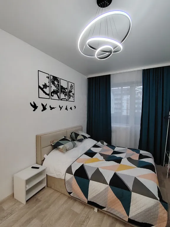 Квартира Уютная светлая студия возле парка — аренда посуточно в Горно-Алтайск