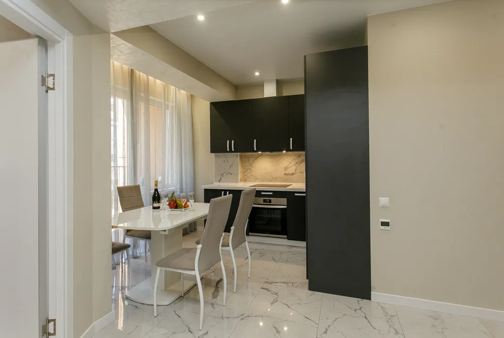 Студия на первой береговой