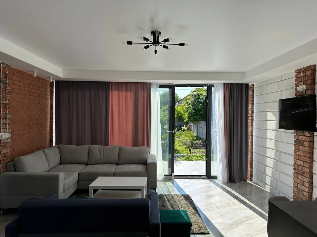 Коттедж Уютный домик в тихом районе Зеленоградска — Зеленоградск