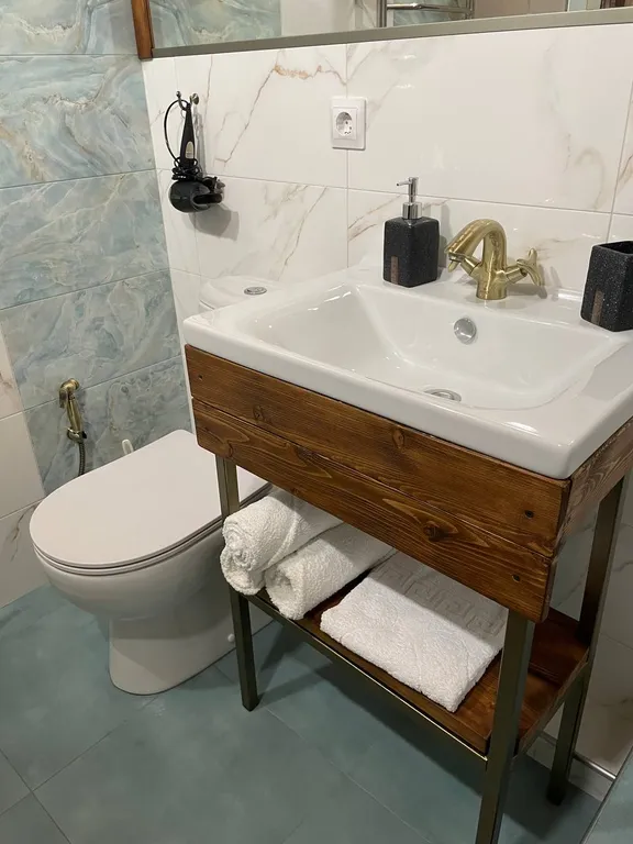 Уютная студия люкс с панорамными окнами с видом на горы