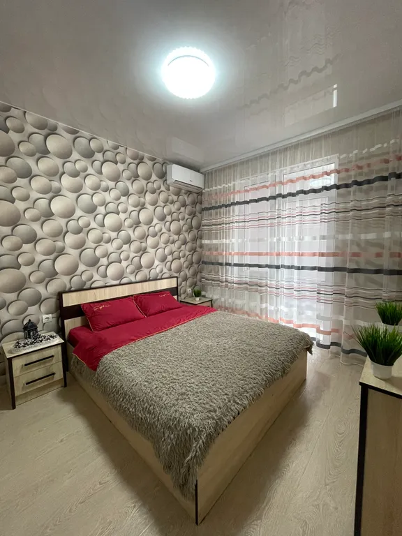 Квартира Квартира Уютная евродвушка в шикарном районе Жигулина Роща — Мирное