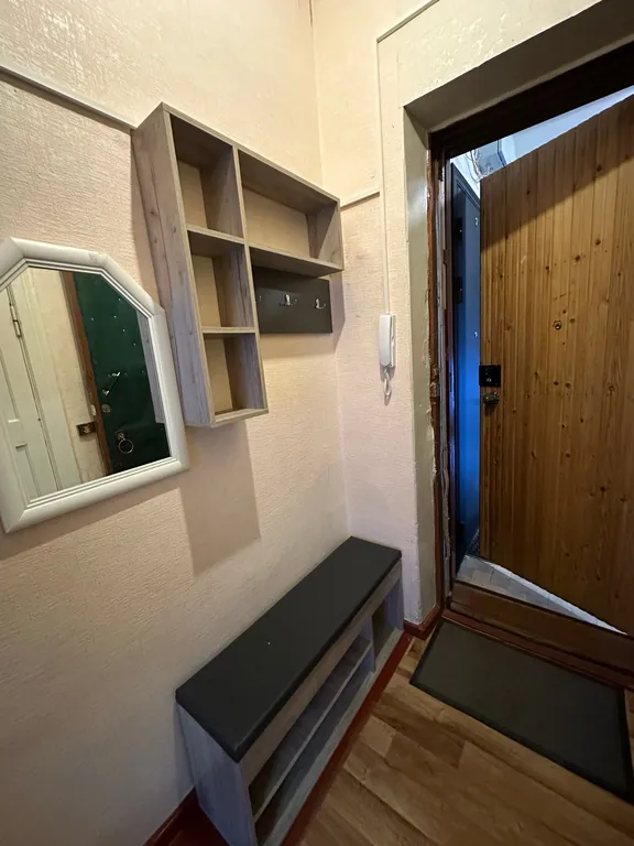 Квартира 1-комнатная Квартира — Кировск