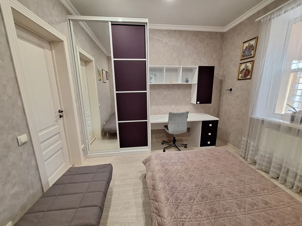 Уютный 2-комнатный дом в центре