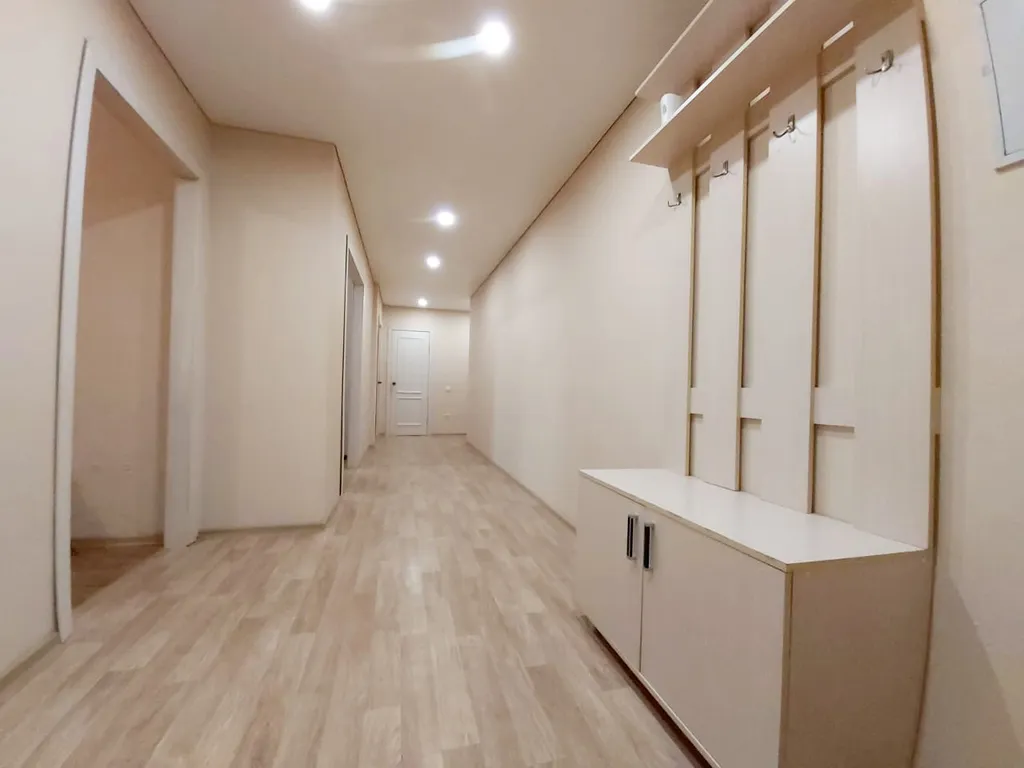 Просторная трешка рядом с Зоопарком