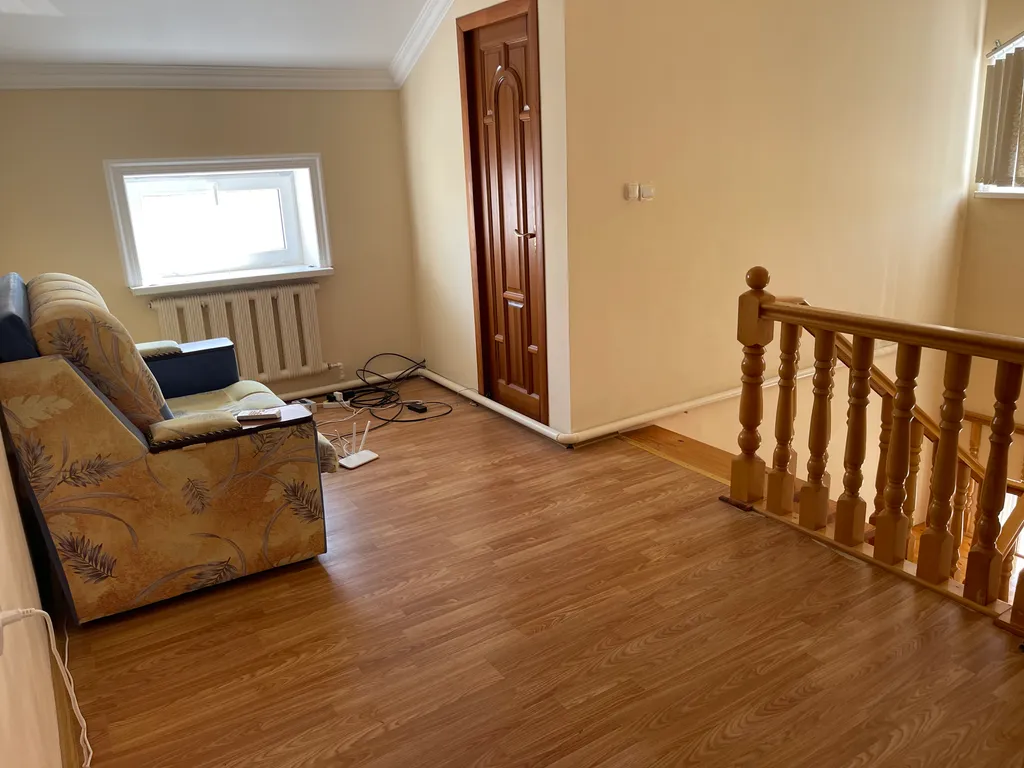 Большой, уютный дом на первой линии, со своим выходом на море