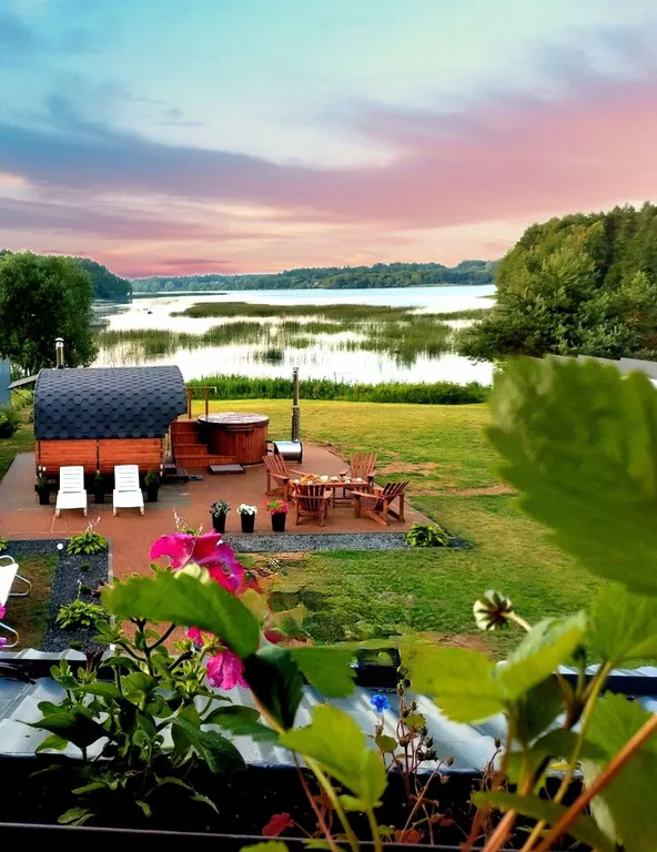 Усадьба Терраса на берегу озера