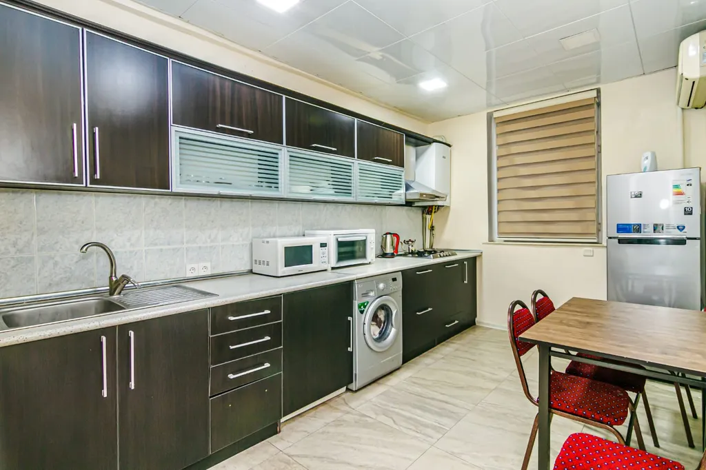Turquoi̇se apartment