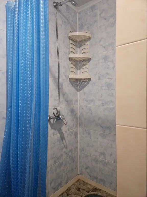 Домик с отдельным входом двумя комнатами кухней