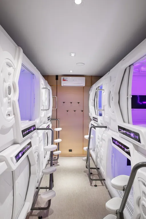 Капсульный отель в центре города