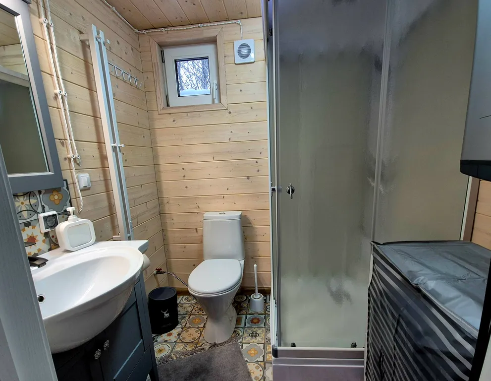 Коттедж Уютнейший дом с роскошным видом на озеро и пляжем.Карелия совсем рядом — Ларионово