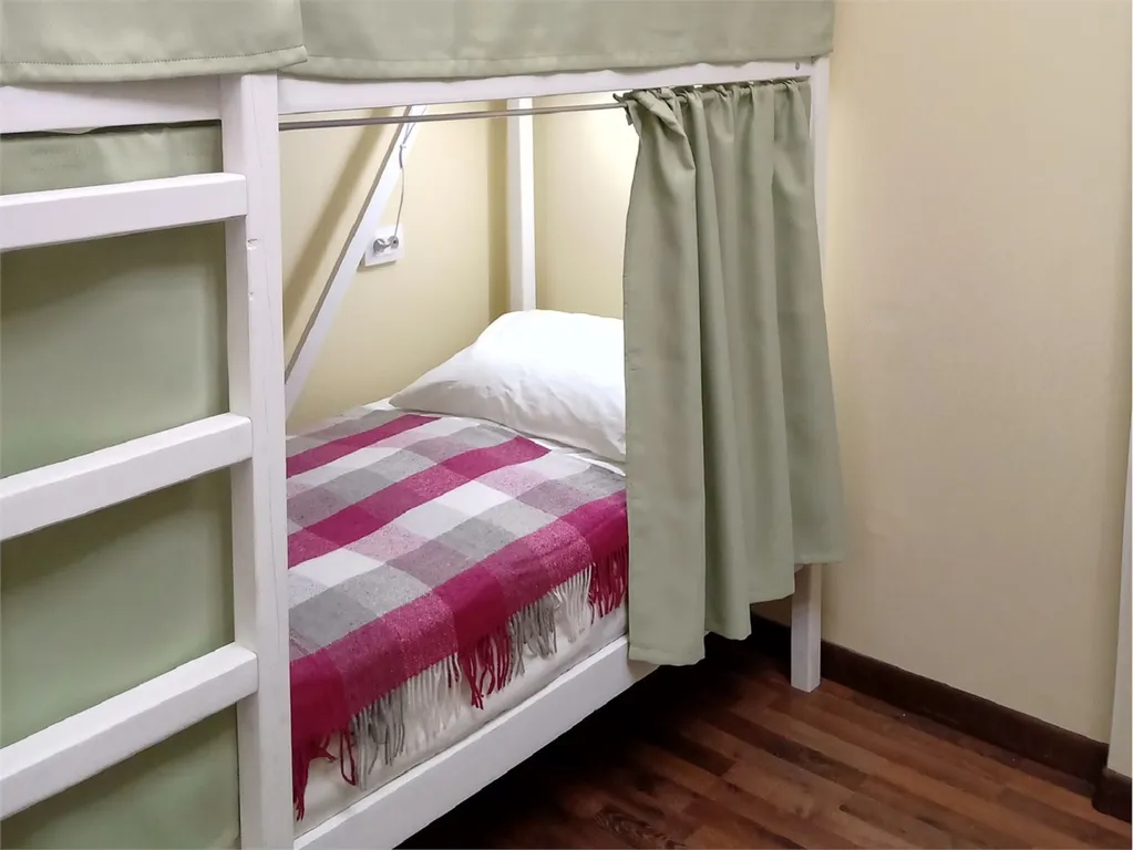 Места в общем 4-местном номере с 2 двухъярусными кроватями