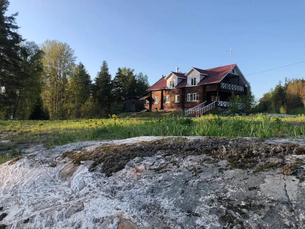 Коттедж на компанию