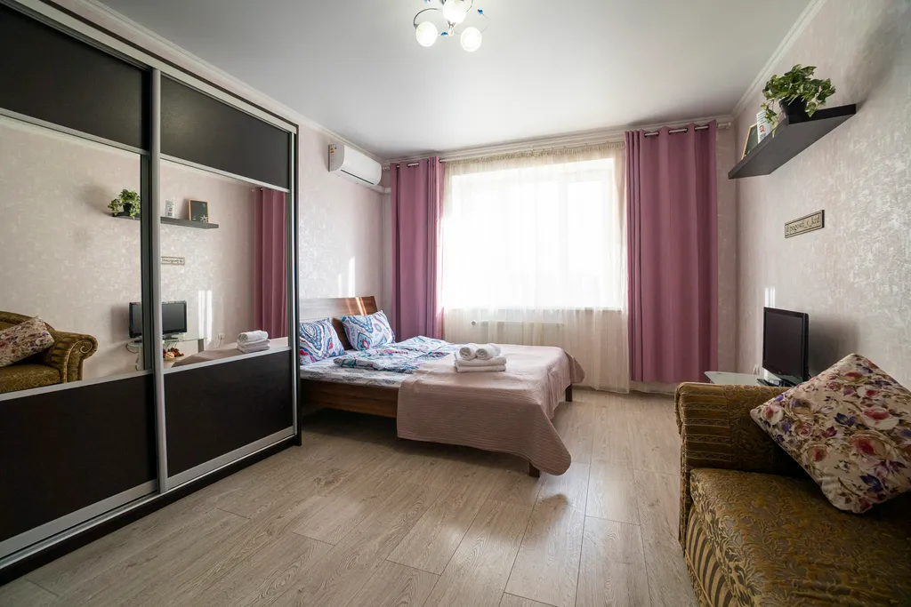 Большая квартира рядом с парком Галицкого с видом на город