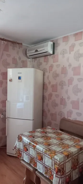 Квартира 3-комнатная Квартира — Евпатория