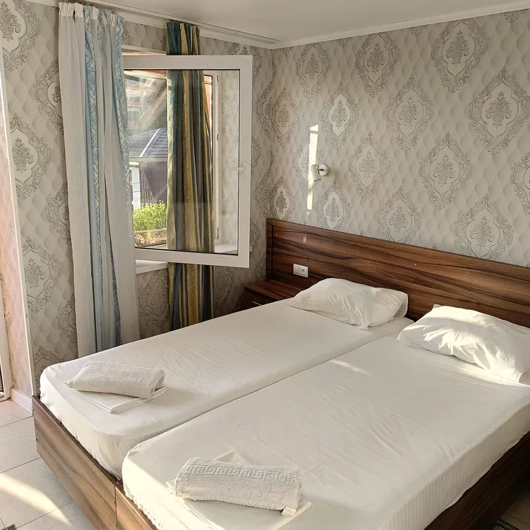 Квартира Двухместные апартаменты - вид на море и горы, утро под пение птиц — аренда посуточно в Гагра