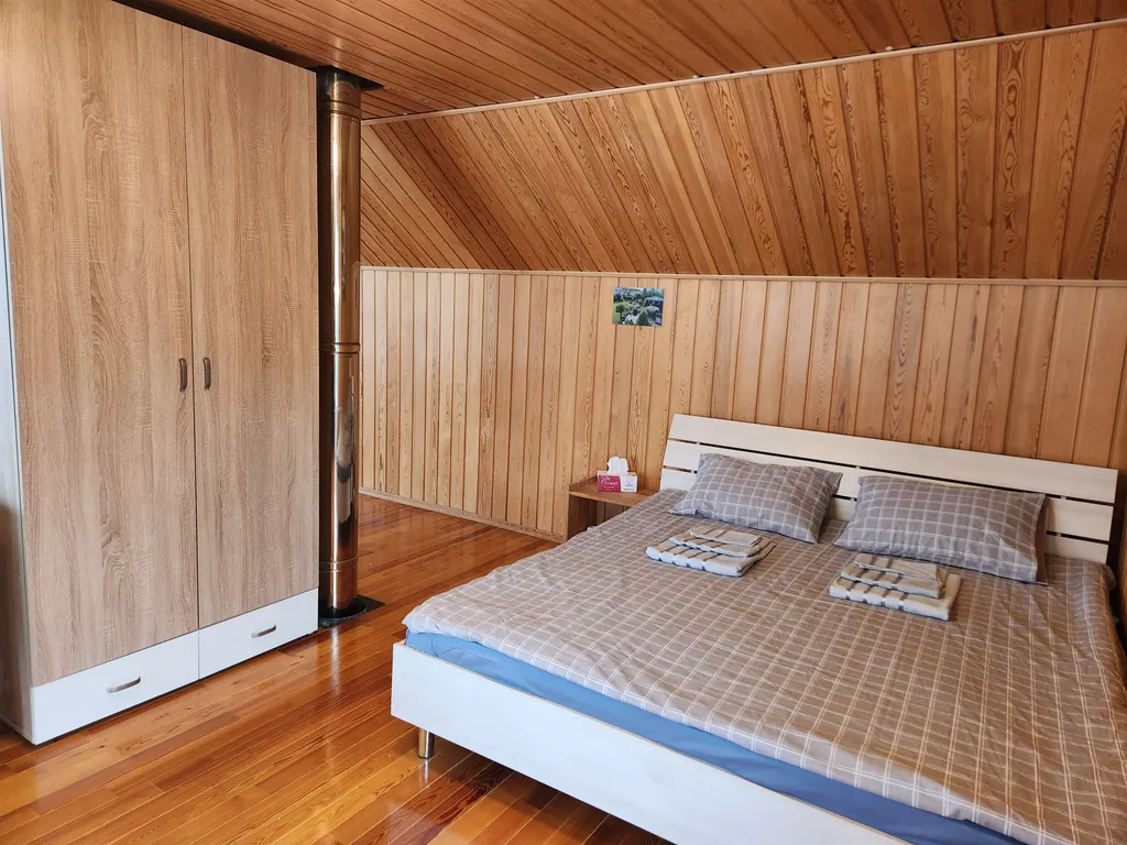 Уютный дом с баней прямо в городе