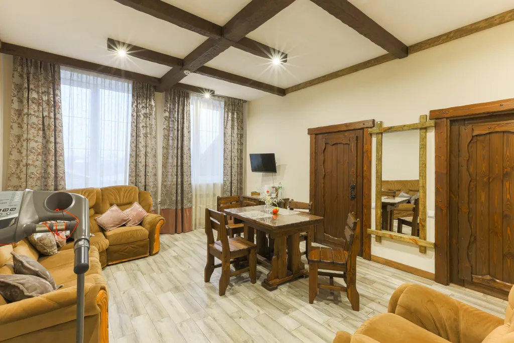 Двухкомнатный люкс с собственной верандой и своим  отдельным выходом