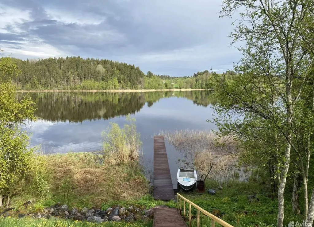 Коттедж на берегу озера