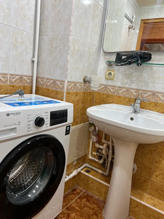 Огромная 4-комнатная квартира