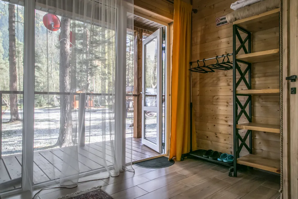 Коттедж для всей компании с видом на горы