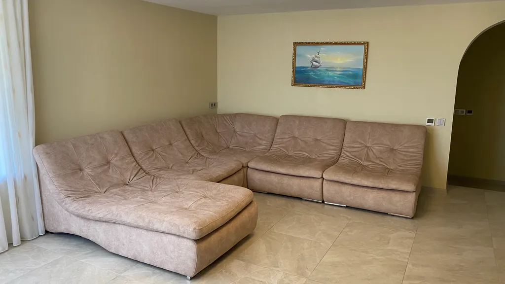 Коттедж с бассейном