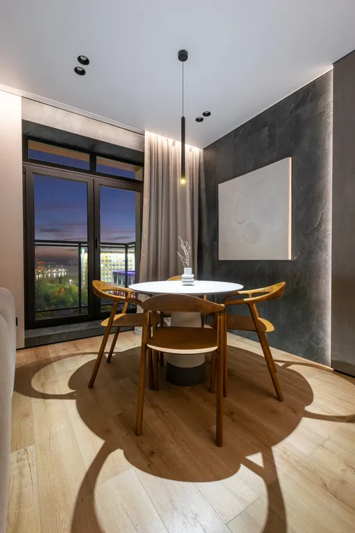 Апартаменты бизнес класса в центре города с красивым видом из окна