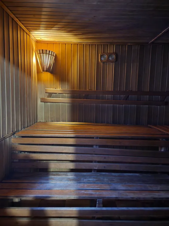 Двухэтажный дом с баней