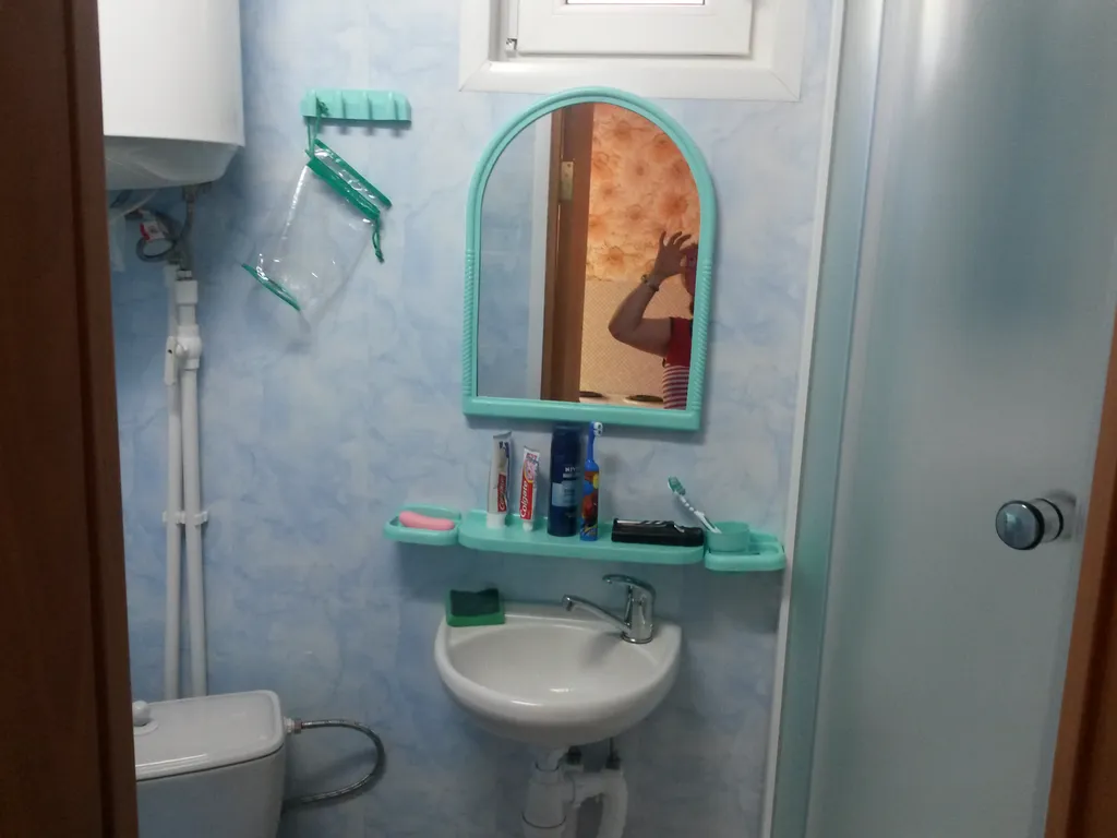 Летний домик-комната со всеми удобствами