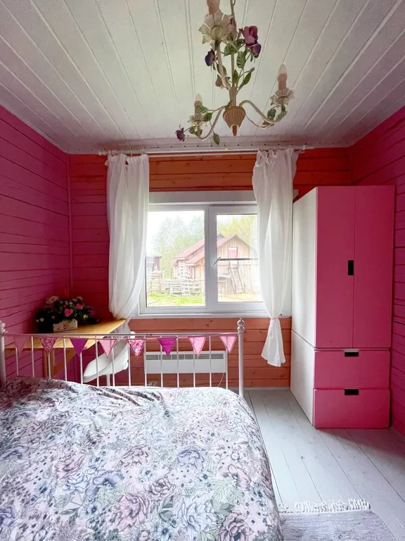 Коттедж Большой дом Радужный — Тосно