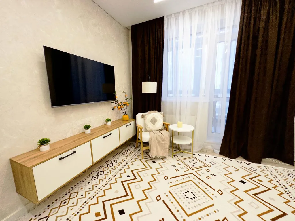 Уютная квартира с большим ТВ