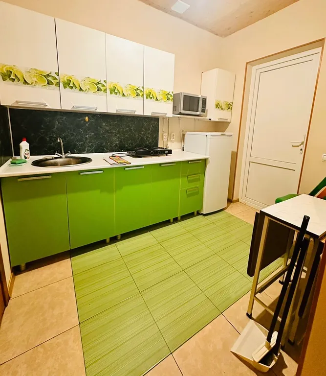 Квартира Часть дома с кухней и крылечком — аренда посуточно в Кабардинка