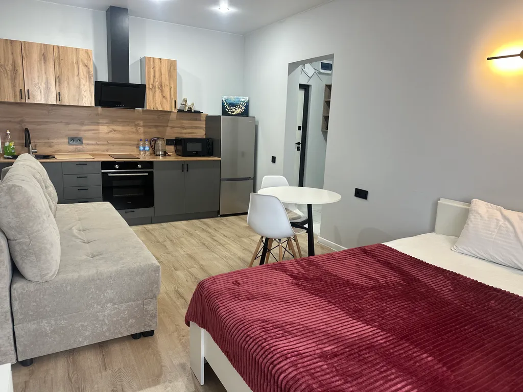 Уютная студия в ЖК Изумрудный - 2 новый дом, центральный район