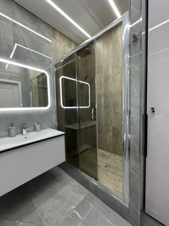 Престижная новая квартира рядом с парком победы