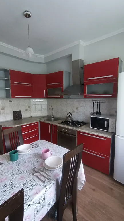 Уютная квартира недалеко от метро Алатау и по. Абая